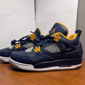 Air Jordan 4 Dunk from Above